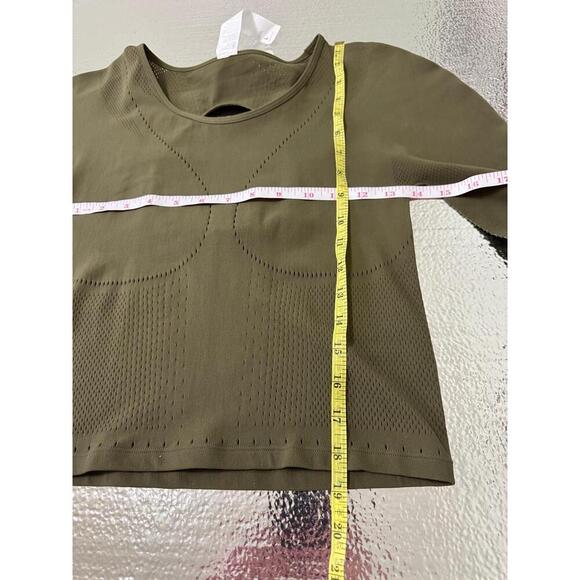 Fabletics Contour Olive Green Seamless Ribbed Pattern Long Sleeve Crop Top - Picture 5 of 6